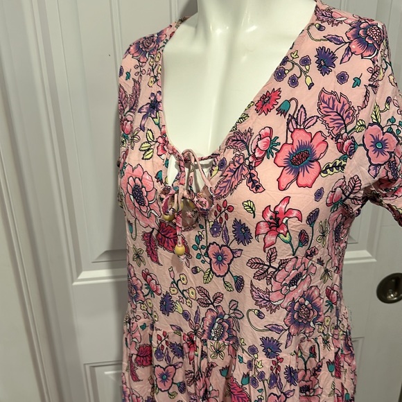 Beautiful Long Dress - Picture 3 of 4